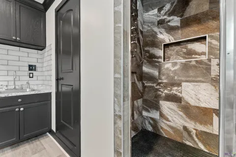 $605,000 | 3650 Perkins Road, Baton Rouge, LA 70808