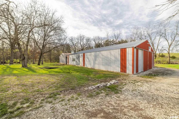 $350,000 | 1110 East 1900th Street, Liberty, IL 62347