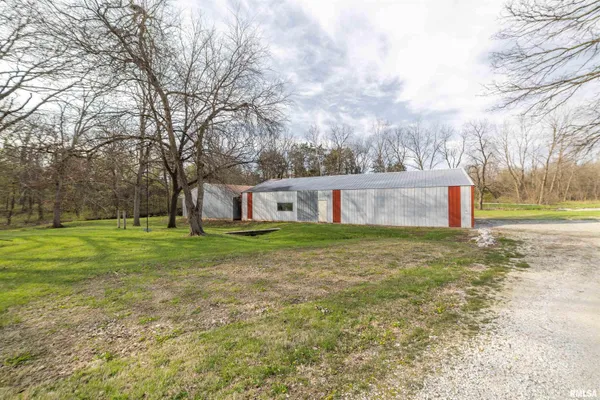 $350,000 | 1110 East 1900th Street, Liberty, IL 62347