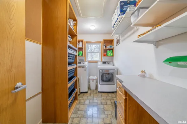 $350,000 | 1110 East 1900th Street, Liberty, IL 62347