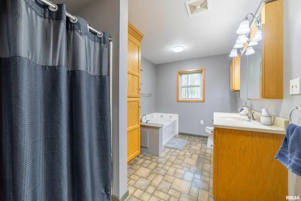 $350,000 | 1110 East 1900th Street, Liberty, IL 62347