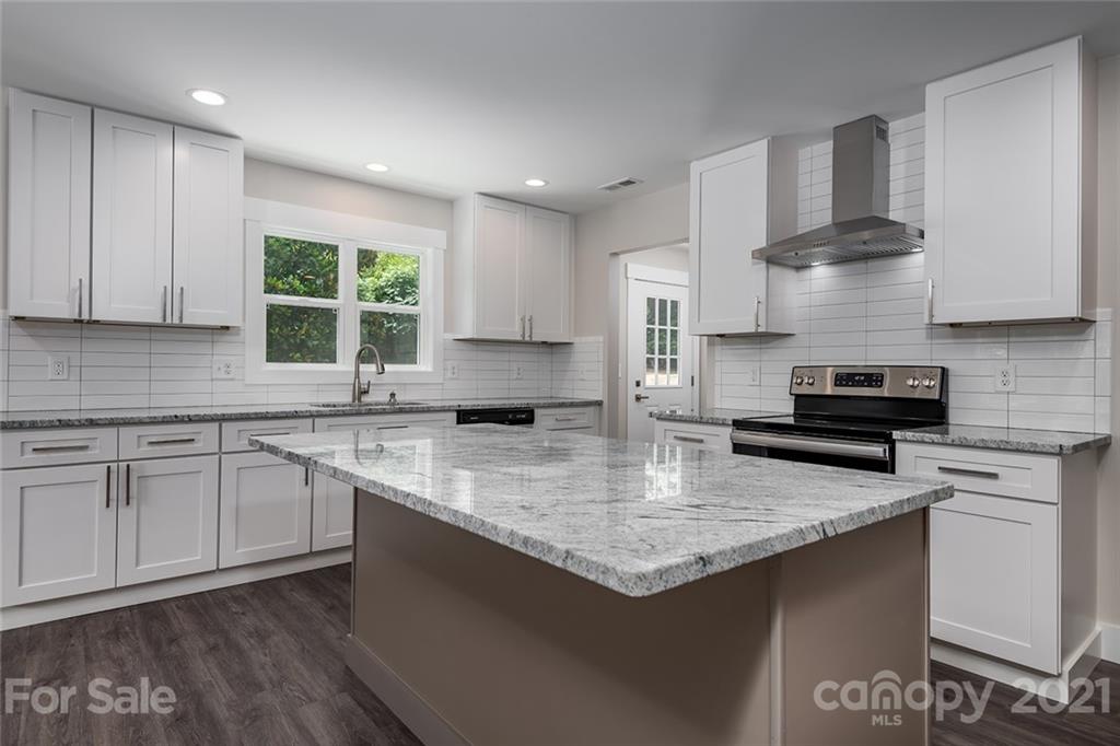 2429 Robinson Road Newton, NC 28658 - Photo 14 of 32 Gallery Image 14