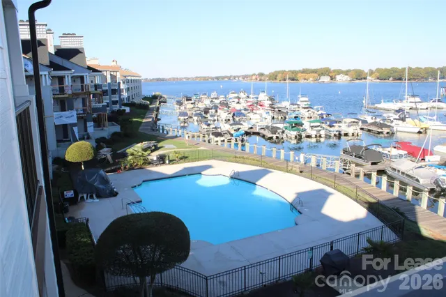 $2,700 | 18749 Vineyard Point Lane, Cornelius, NC 28031