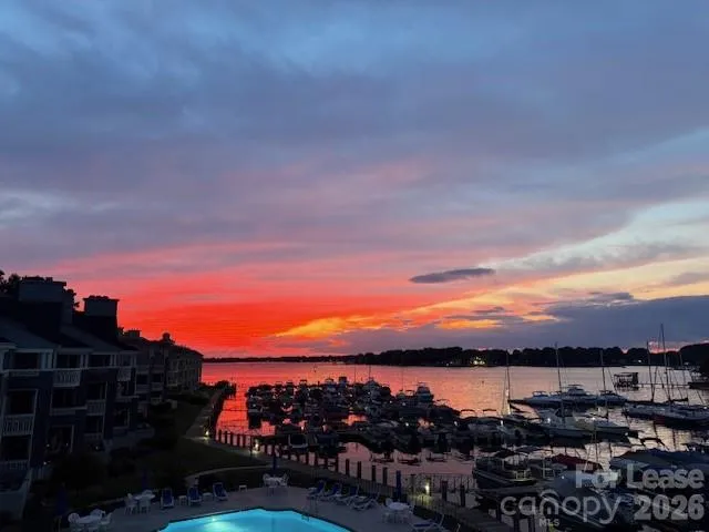 $2,700 | 18749 Vineyard Point Lane, Cornelius, NC 28031