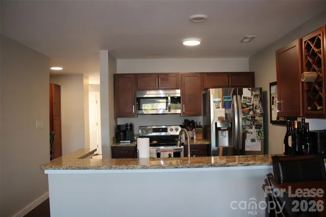 $2,700 | 18749 Vineyard Point Lane, Cornelius, NC 28031