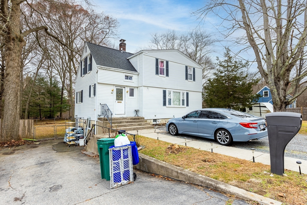 70 Riverside Avenue Attleboro, MA 02703 - Photo 5 of 25