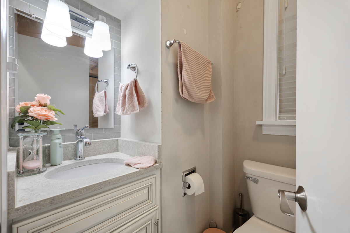 1446 West Lexington Street Chicago, IL 60607 - Photo 38 of 45 Gallery Image 38