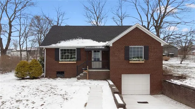 $227,500 | 221 Hawthorne Street, Johnstown, PA 15904