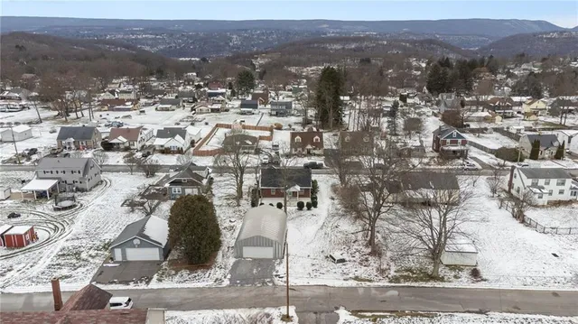 $227,500 | 221 Hawthorne Street, Johnstown, PA 15904