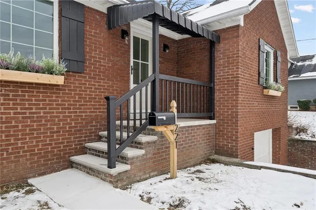 $227,500 | 221 Hawthorne Street, Johnstown, PA 15904