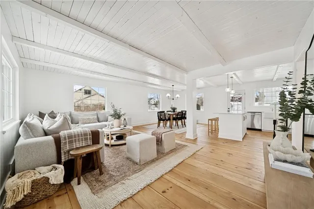 $227,500 | 221 Hawthorne Street, Johnstown, PA 15904