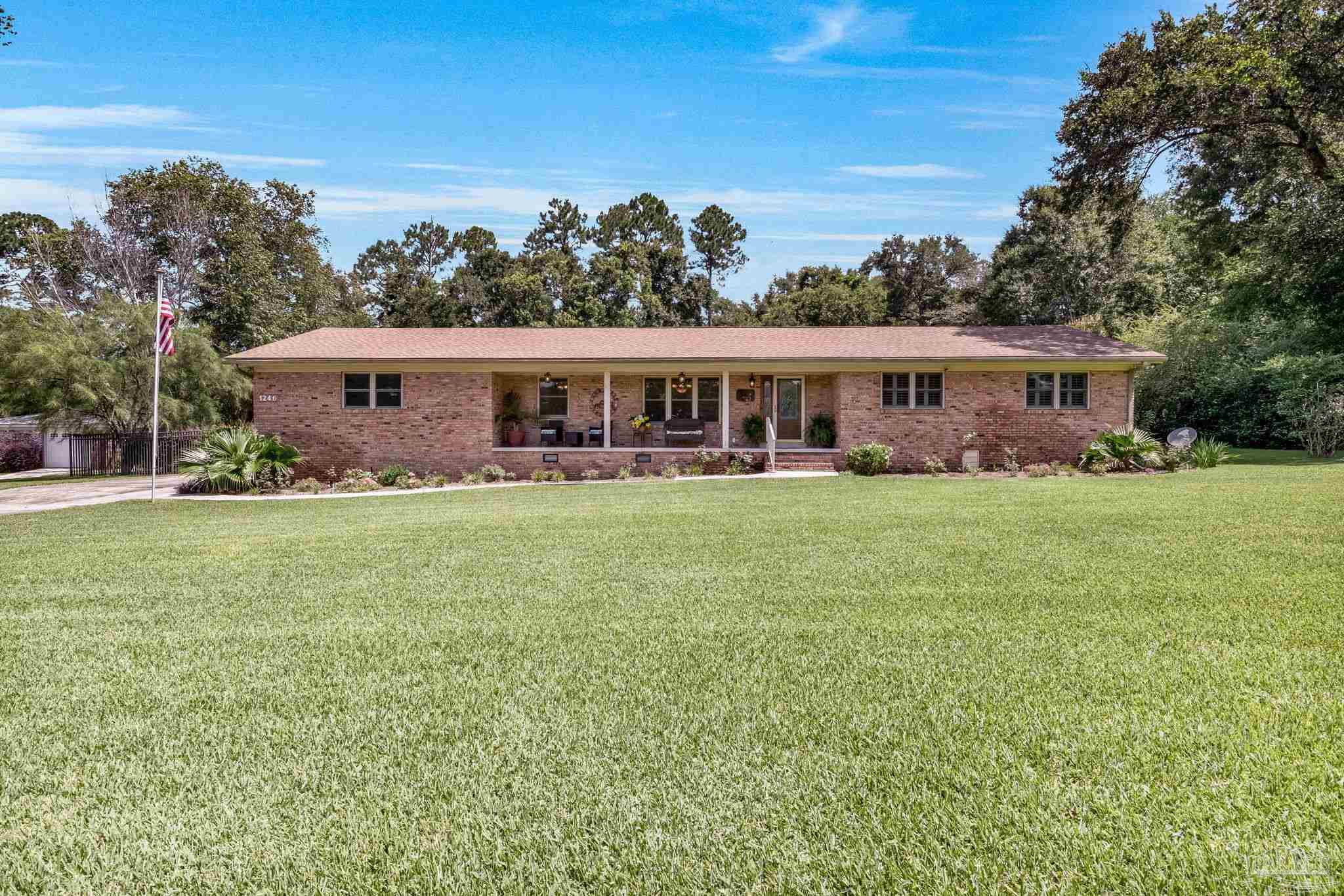 1246 West 10 Mile Road Cantonment, FL 32533 - Photo 2 of 44