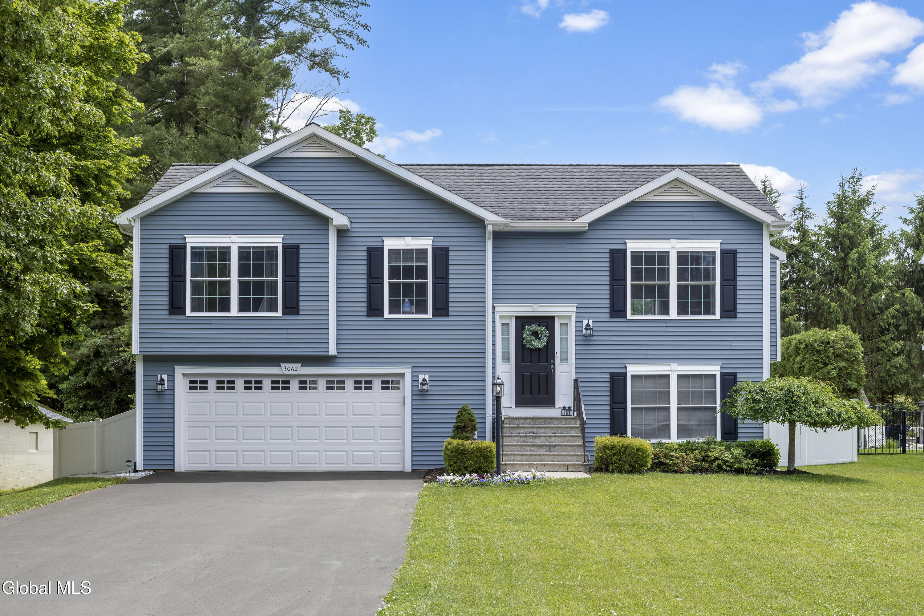 3062 Sunset Lane Schenectady, NY 12303 - Photo 1 of 37 1