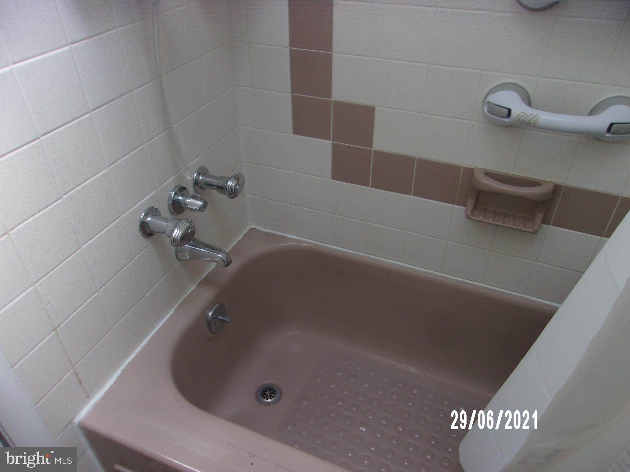 4008 Elson Road Brookhaven, PA 19015 - Photo 21 of 31 Hall bathroom