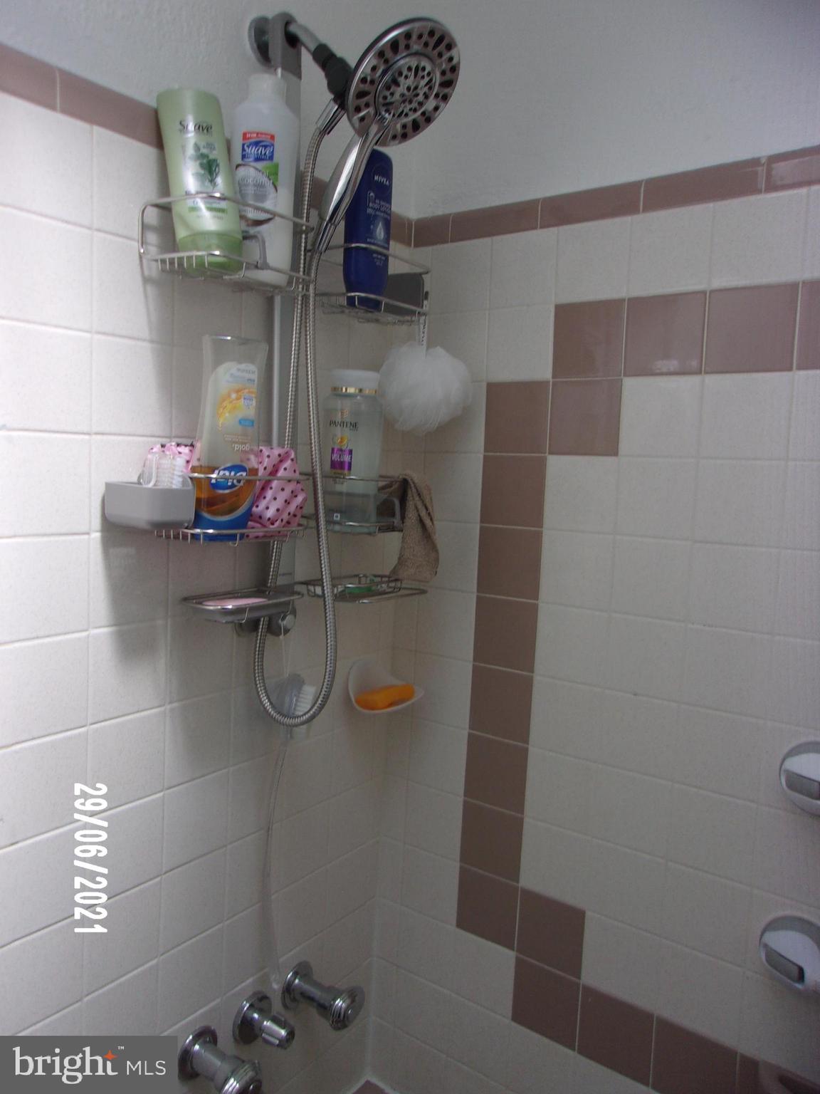 4008 Elson Road Brookhaven, PA 19015 - Photo 22 of 31 Hall bathroom
