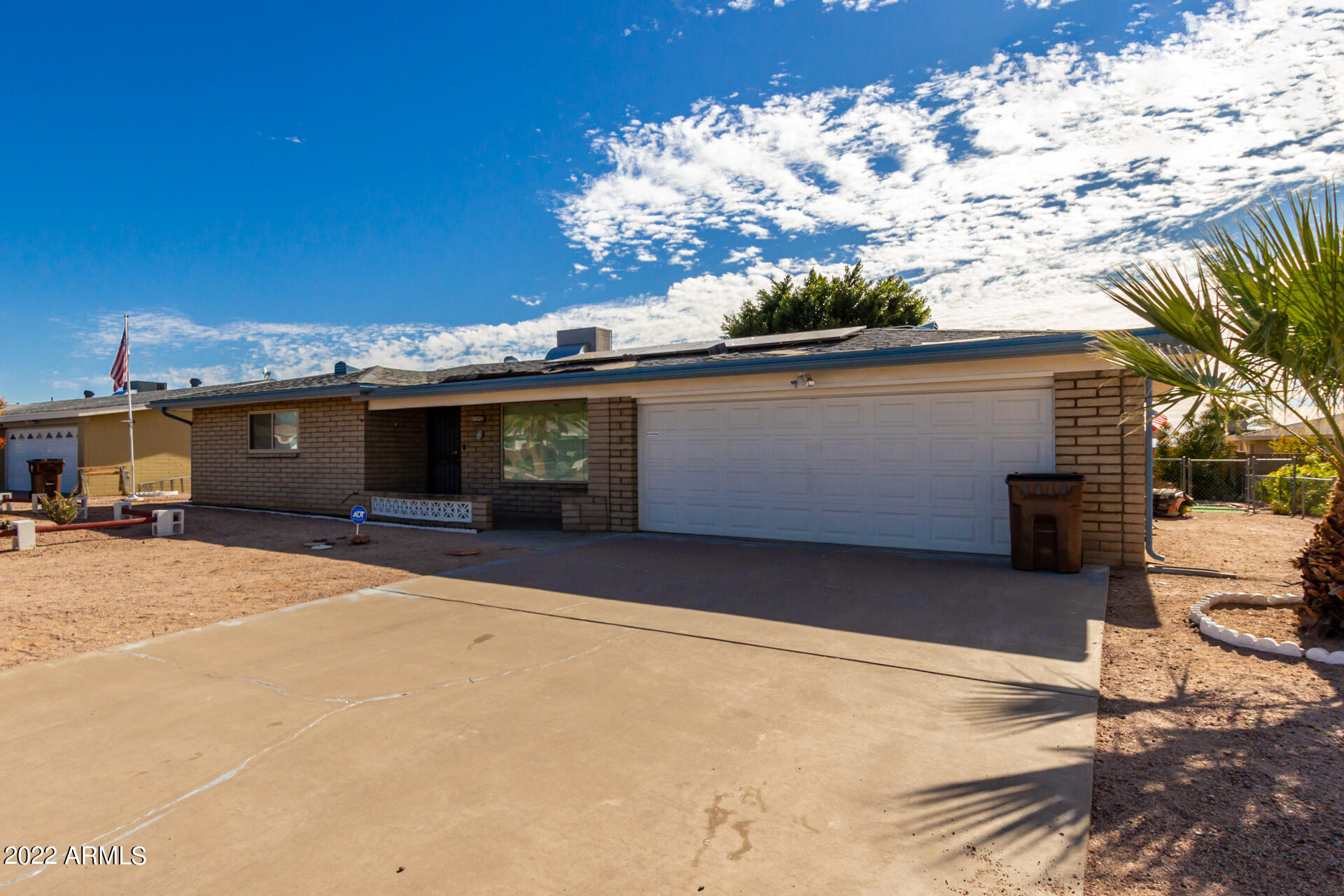 6433 East Adobe Road Mesa, AZ 85205 - Photo 3 of 23 Driveway