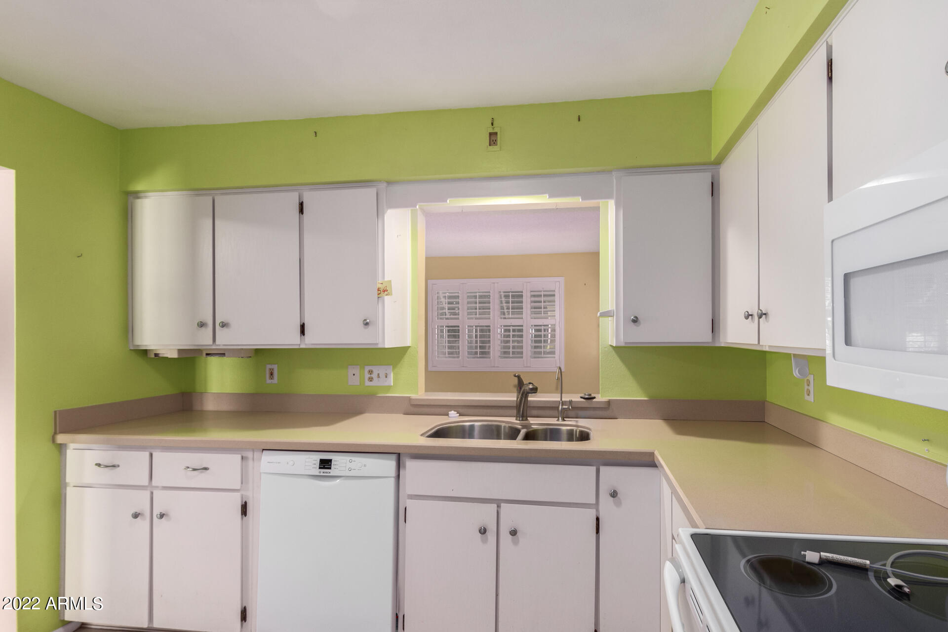 6433 East Adobe Road Mesa, AZ 85205 - Photo 10 of 23 Kitchen