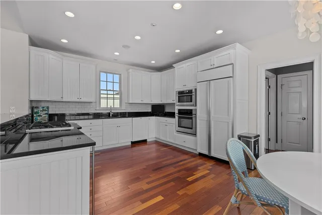 $2,555,000 | 59 Carnegie Harbor Drive, Portsmouth, RI 02871