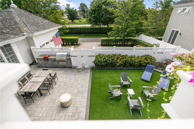 $2,555,000 | 59 Carnegie Harbor Drive, Portsmouth, RI 02871