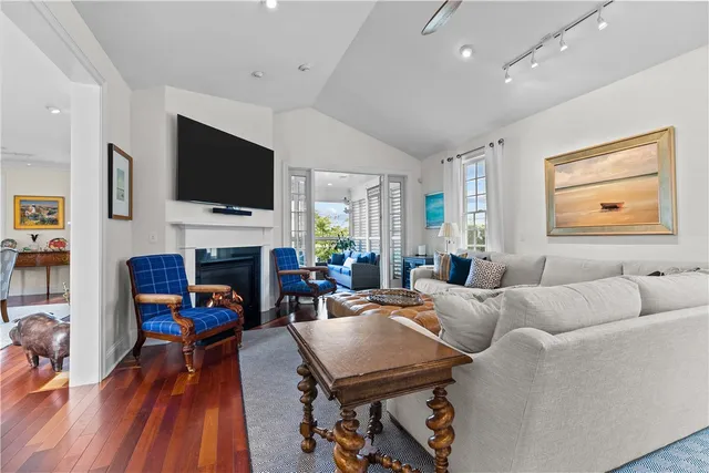 $2,555,000 | 59 Carnegie Harbor Drive, Portsmouth, RI 02871