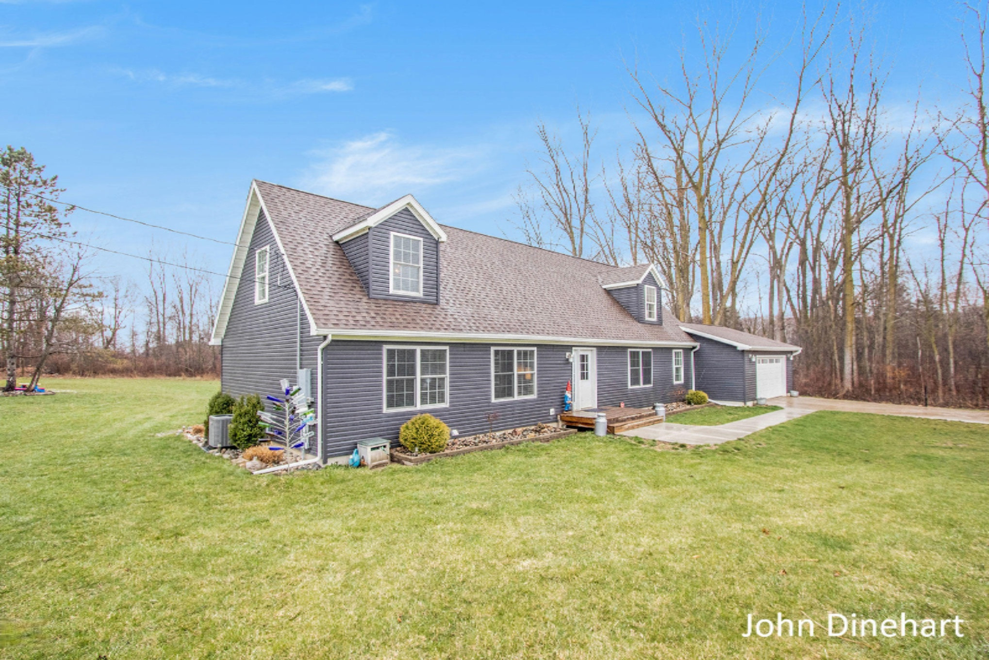 9817 Marsalle Road Portland, MI 48875 - Photo 2 of 32 IMG_7395-