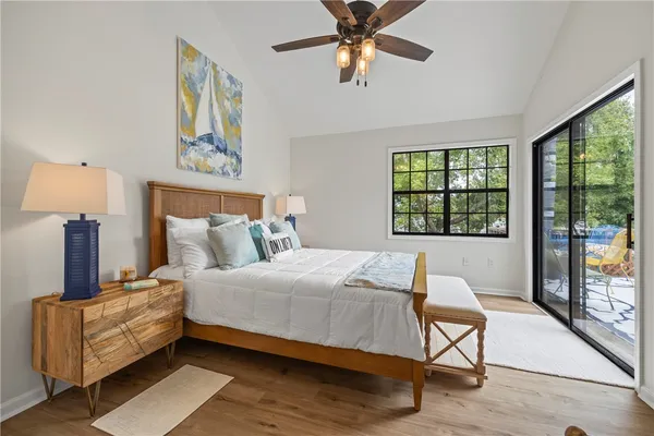 $585,000 | 94 Point Pl Drive, Westminster, SC 29693