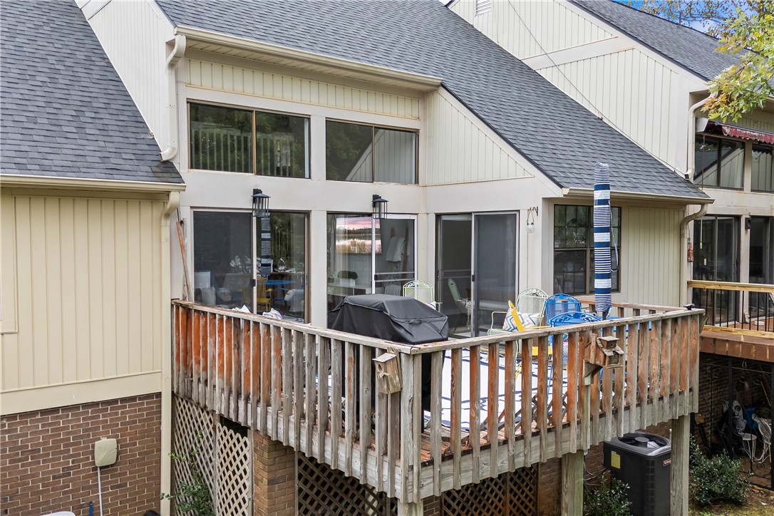 94 Point Pl Drive Westminster, SC 29693 - Photo 33 of 48