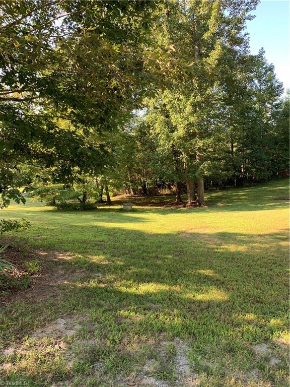 8123 Shoeline Road Stokesdale, NC 27357 - Photo 5 of 30 Gallery Image 5