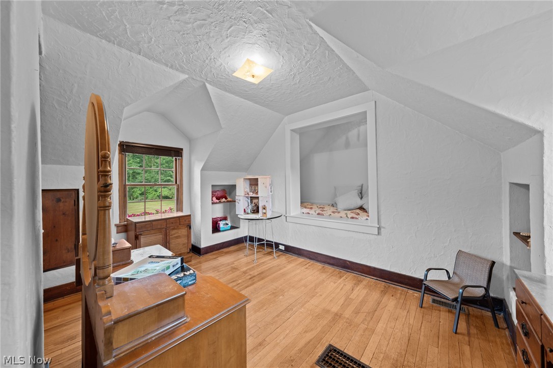 5227 Som Center Road Solon, OH 44139 - Photo 25 of 48