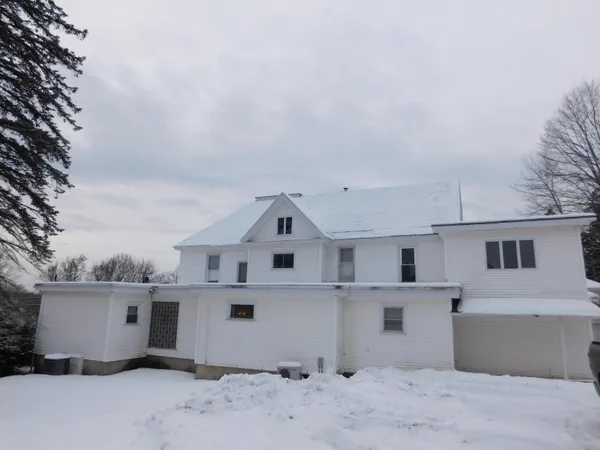 $279,000 | 61 Main Street, Dexter, ME 04930