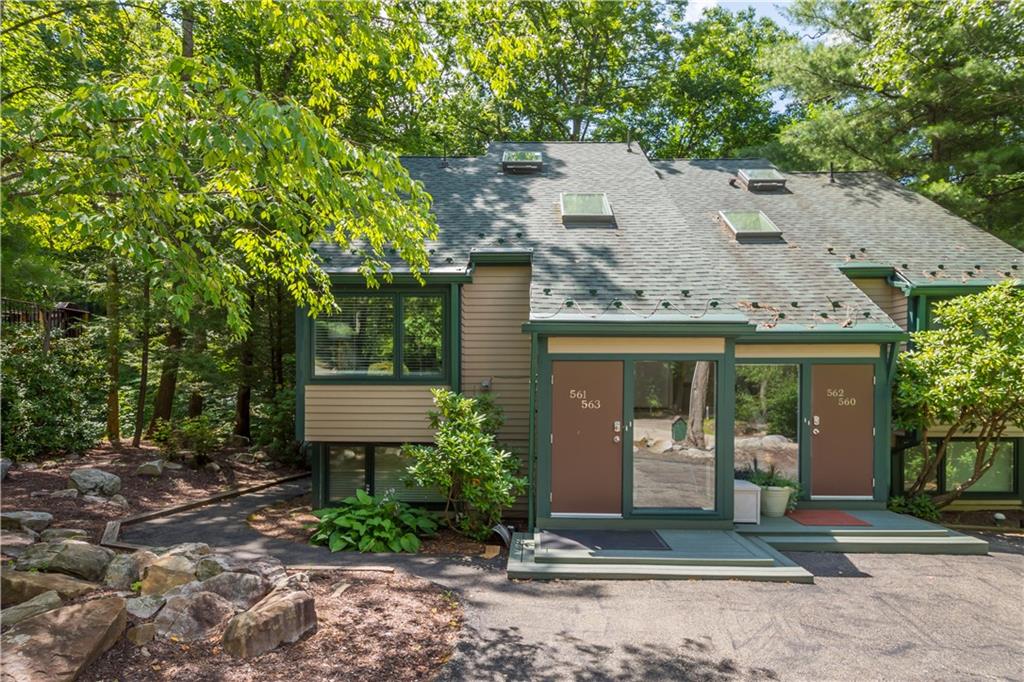 561 Laurel Pond, Farmington, PA 15437 Compass