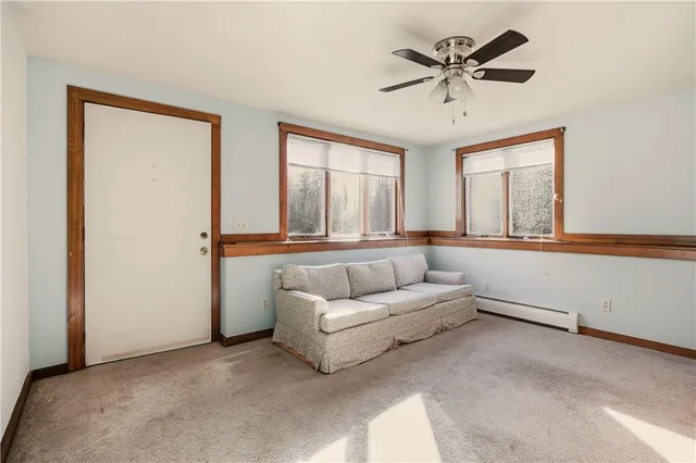 $2,000 | 46 Simmons Road, Unit A, Little Compton, RI 02837