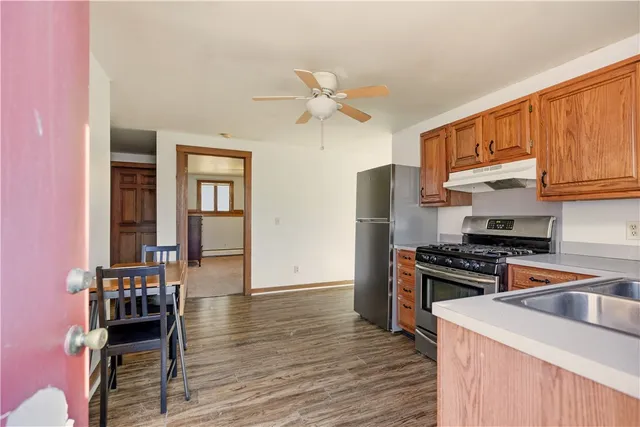 $2,000 | 46 Simmons Road, Unit A, Little Compton, RI 02837