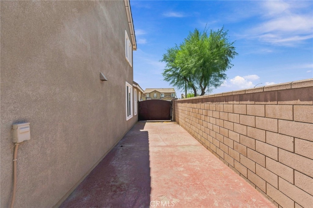 26620 Quartz Road Moreno Valley, CA 92555 - Photo 13 of 43 Gallery Image 13