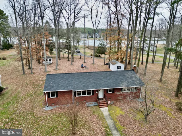 $414,900 | 213 Clevenger Lane, Grasonville, MD 21638