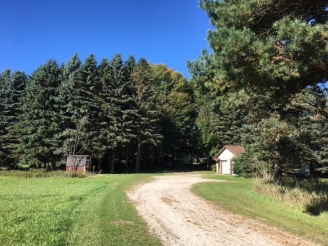 535 South Brye Road Ludington, MI 49431 - Photo 3 of 34 IMG_0889
