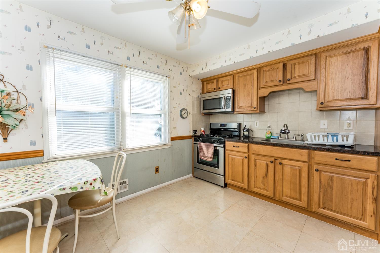 7 Knollwood Road Hackettstown, NJ 07840 - Photo 9 of 37 Gallery Image 9