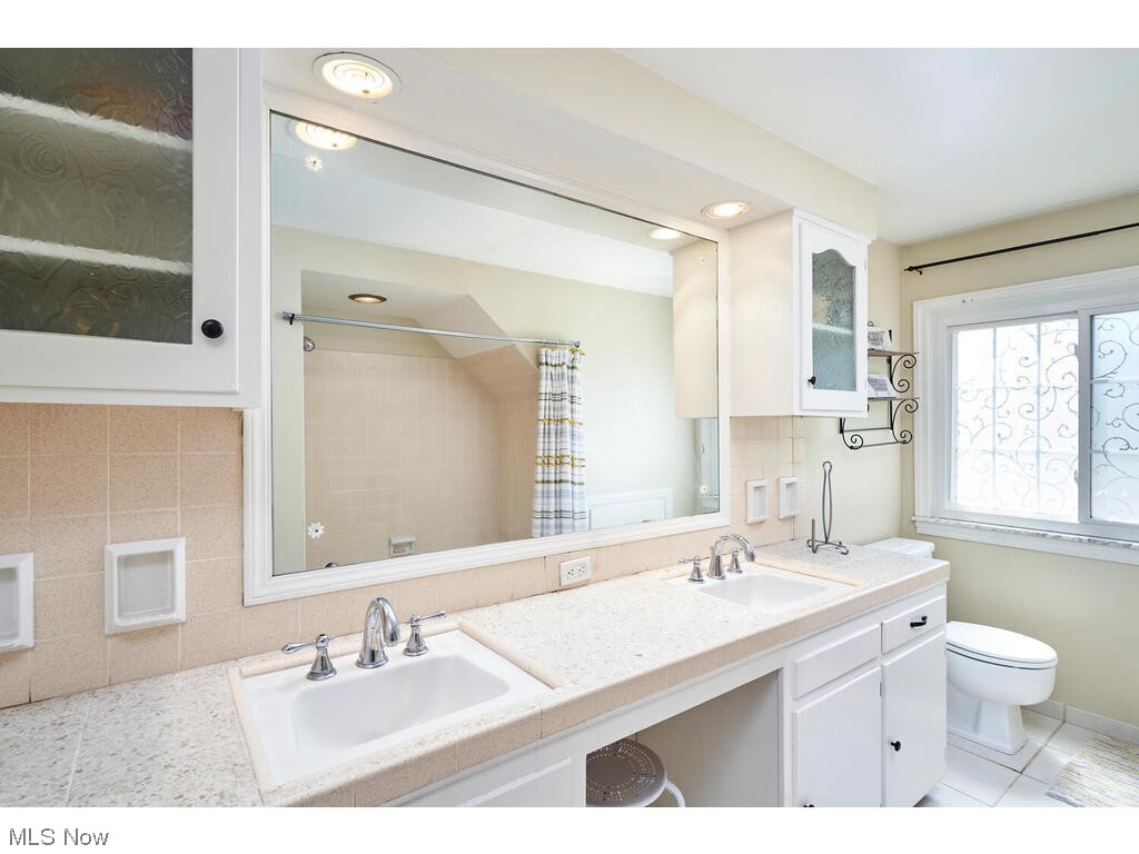 515 Merriman Road Akron, OH 44303 - Photo 16 of 26 Gallery Image 16