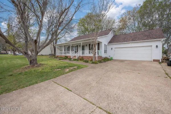 $224,900 | 19 Madelyn Cove, Oakfield, TN 38362
