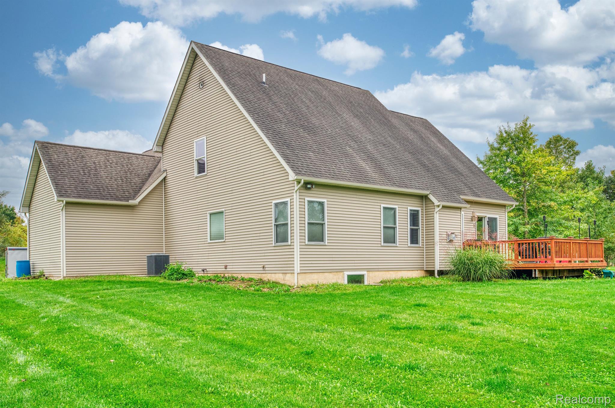 7716 Sharpe Road Fowlerville, MI 48836 - Photo 36 of 42 Gallery Image 36