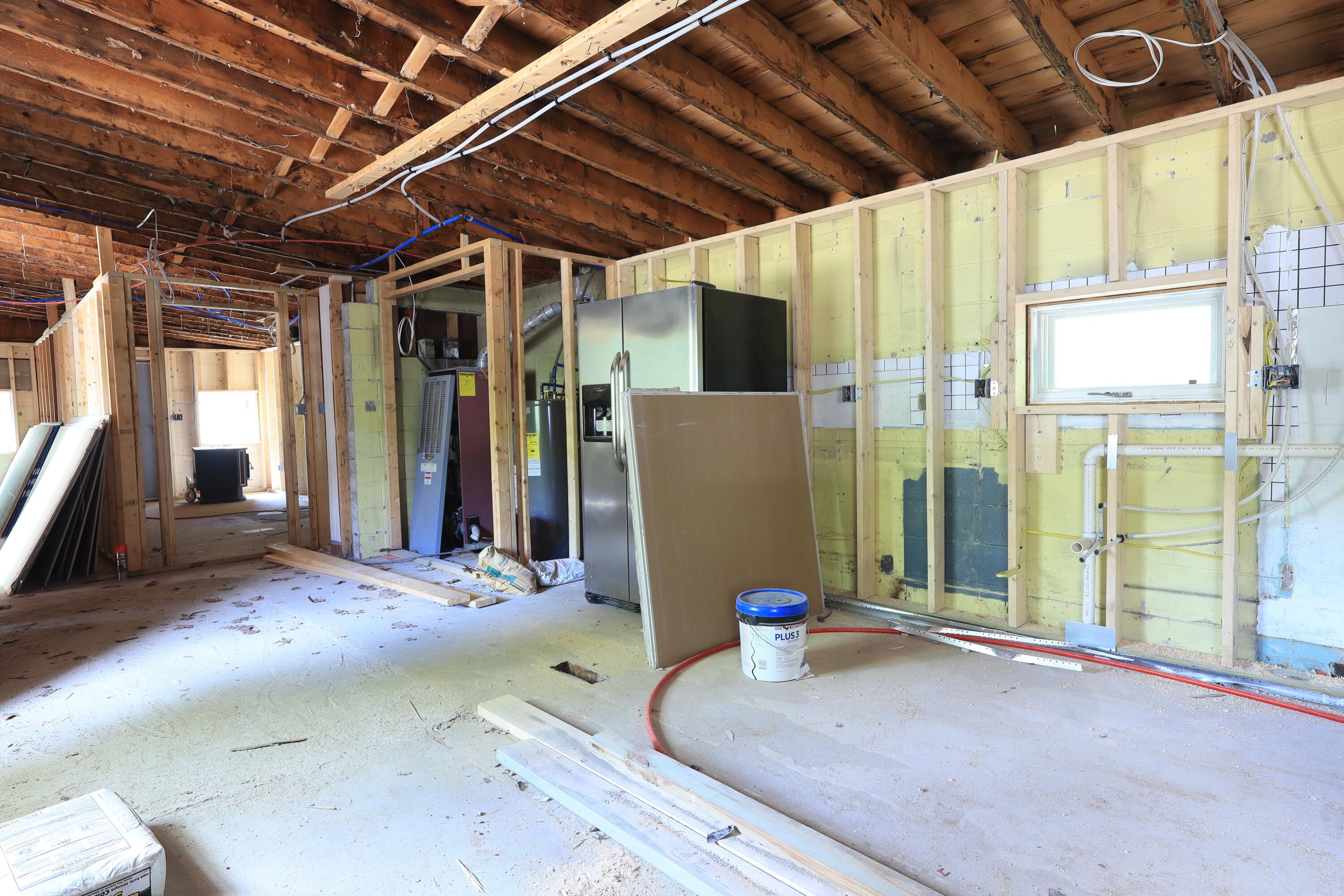 1597 Sanford Road Wells, ME 04090 - Photo 31 of 40 fh kitchen