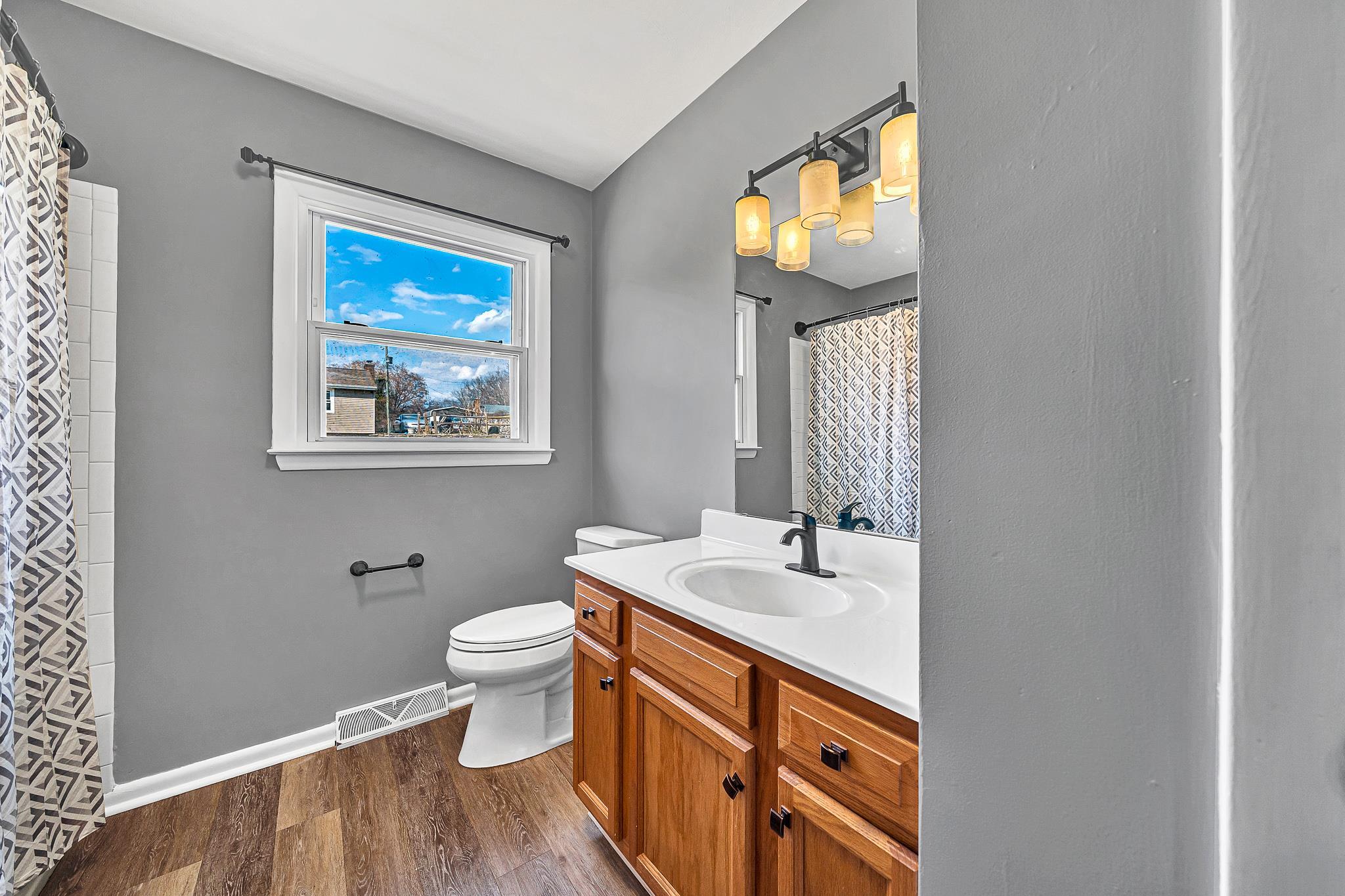1378 Craig Robertson Road Southeast Roanoke, VA 24014 - Photo 8 of 17 Bathroom