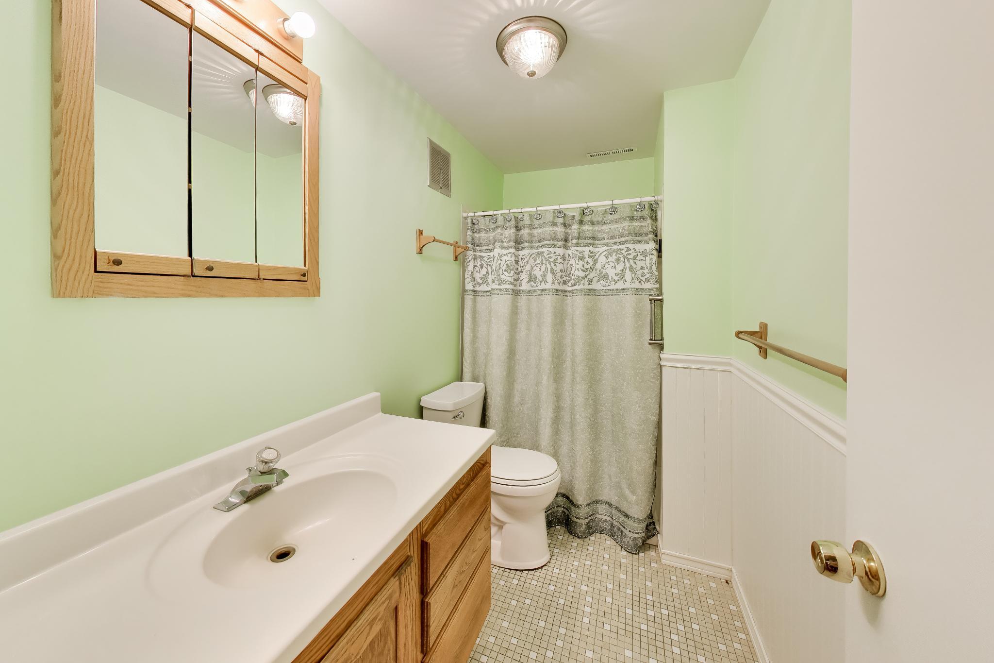 33432 120th Street Randall, WI 53181 - Photo 30 of 42 Bathroom