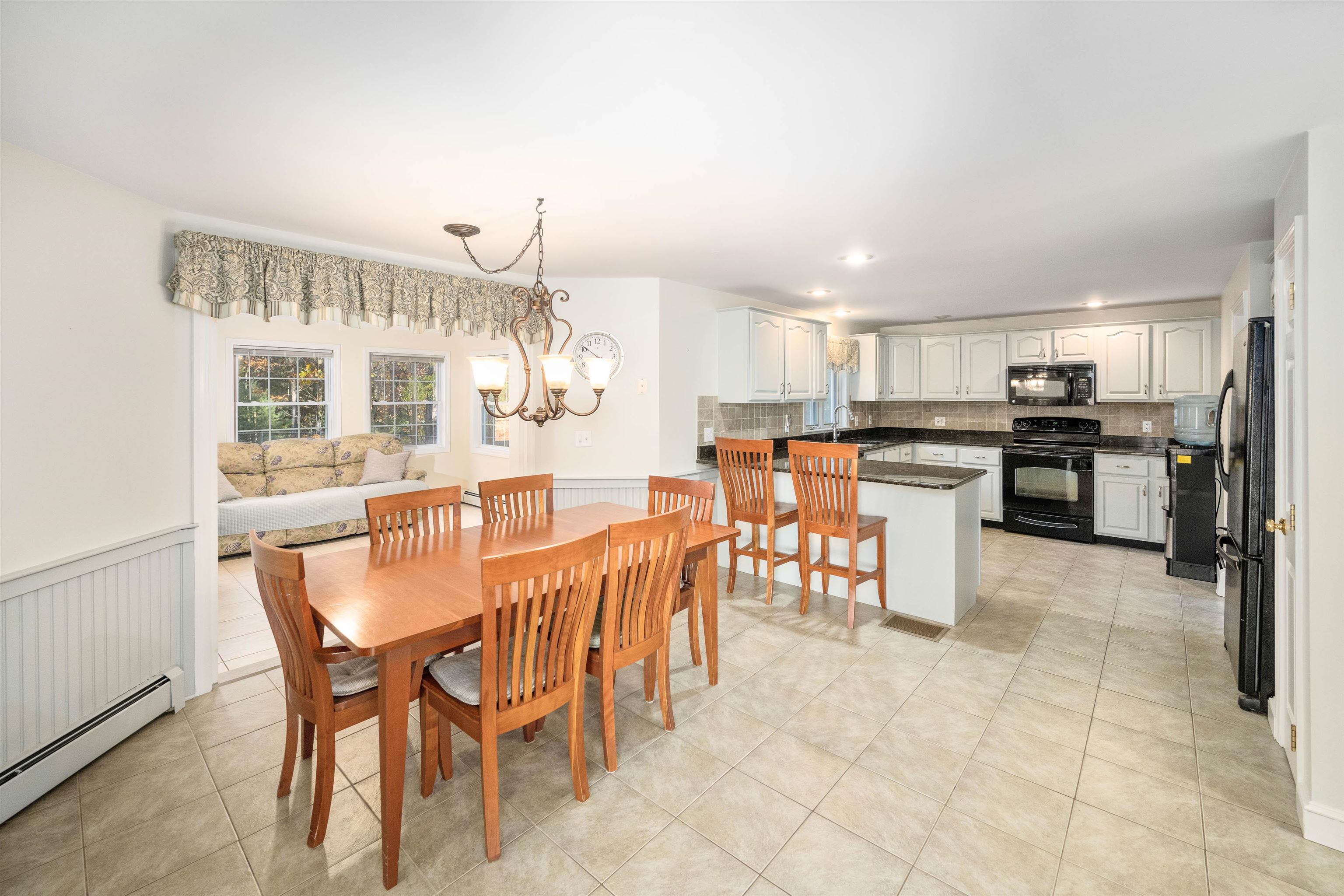 5 Squirrel Run Road Plaistow, NH 03865 - Photo 3 of 40 Gallery Image 3