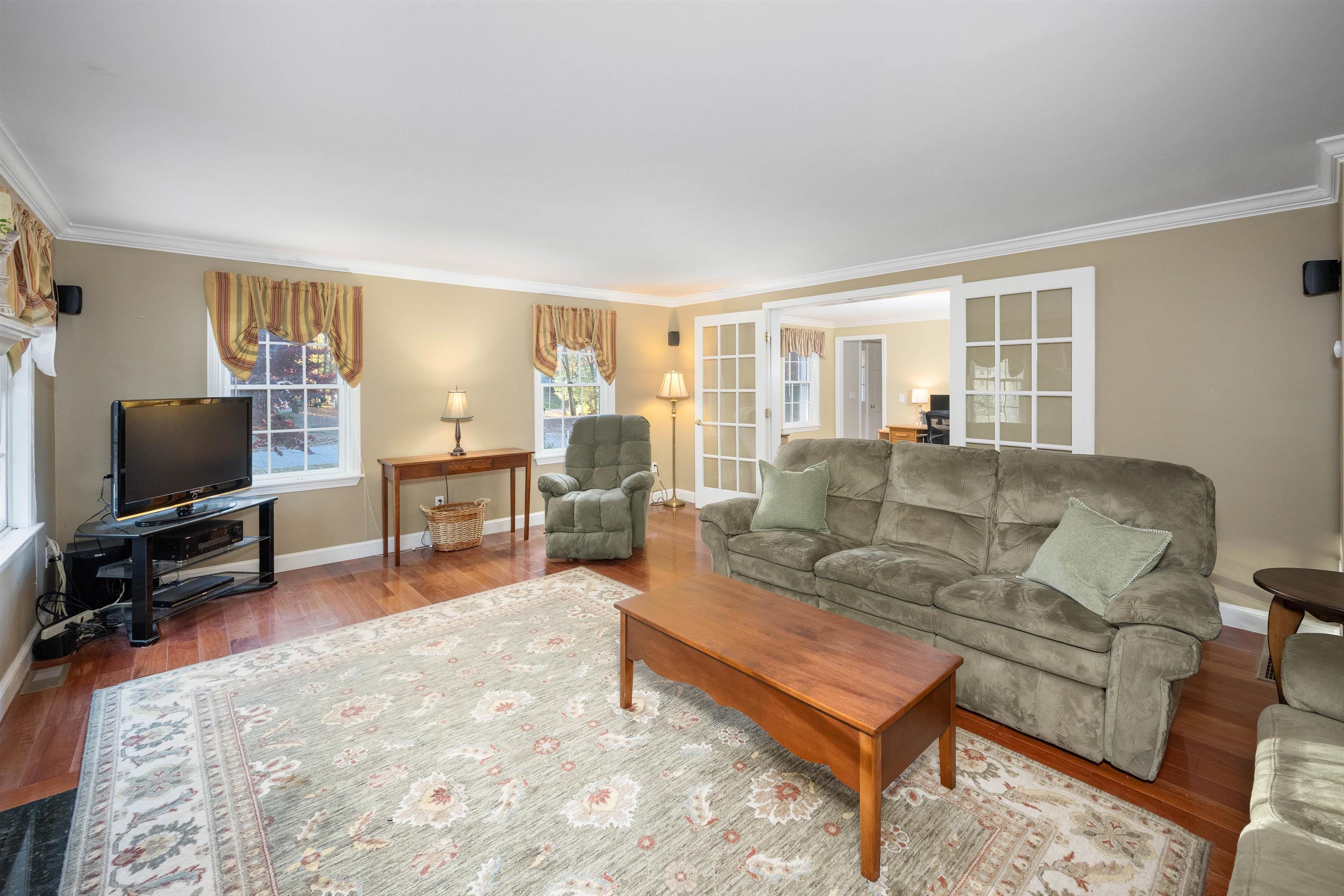 5 Squirrel Run Road Plaistow, NH 03865 - Photo 10 of 40 Gallery Image 10