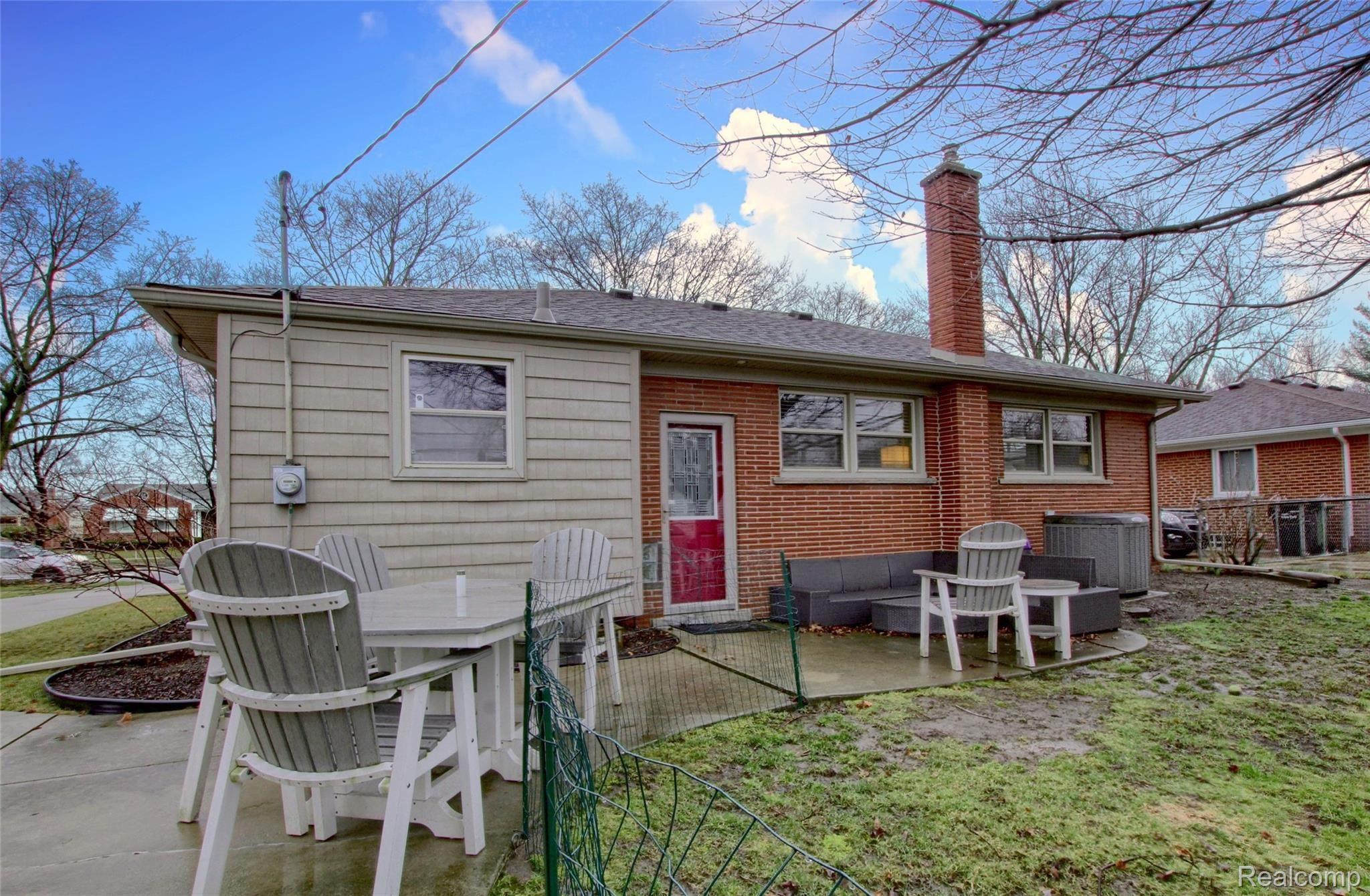 9300 Reeck Road Allen Park, MI 48101 - Photo 23 of 26 23-Rear.jpg