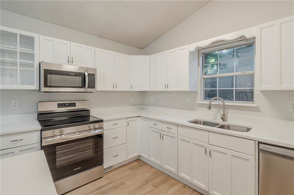 230 Mimosa Lane Stockbridge, GA 30281 - Photo 8 of 24