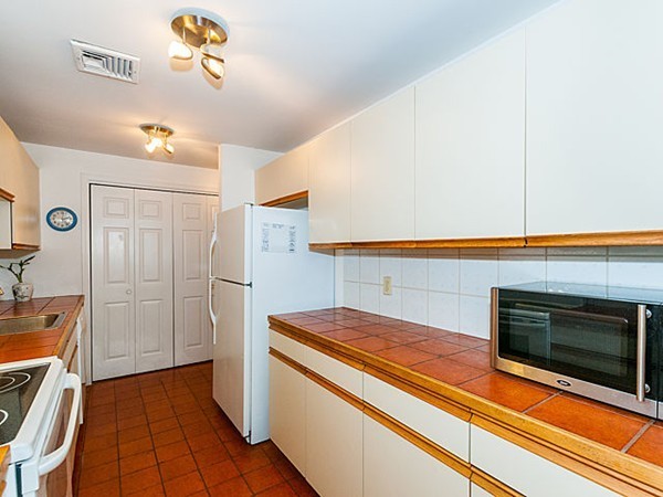 50 Undine Road, Unit 6 Brighton, MA 02135 - Photo 6 of 22 Gallery Image 6