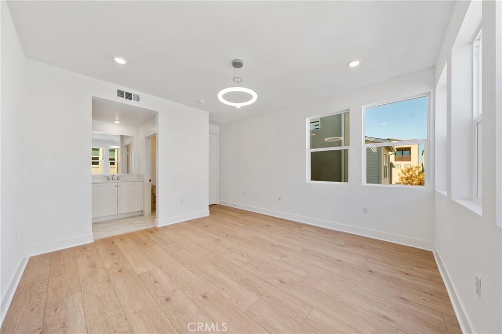 322 Proctor Irvine, CA 92618 - Photo 20 of 41