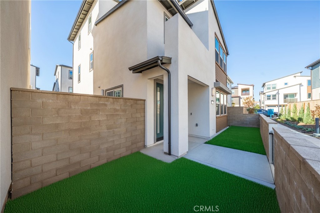 322 Proctor Irvine, CA 92618 - Photo 2 of 41